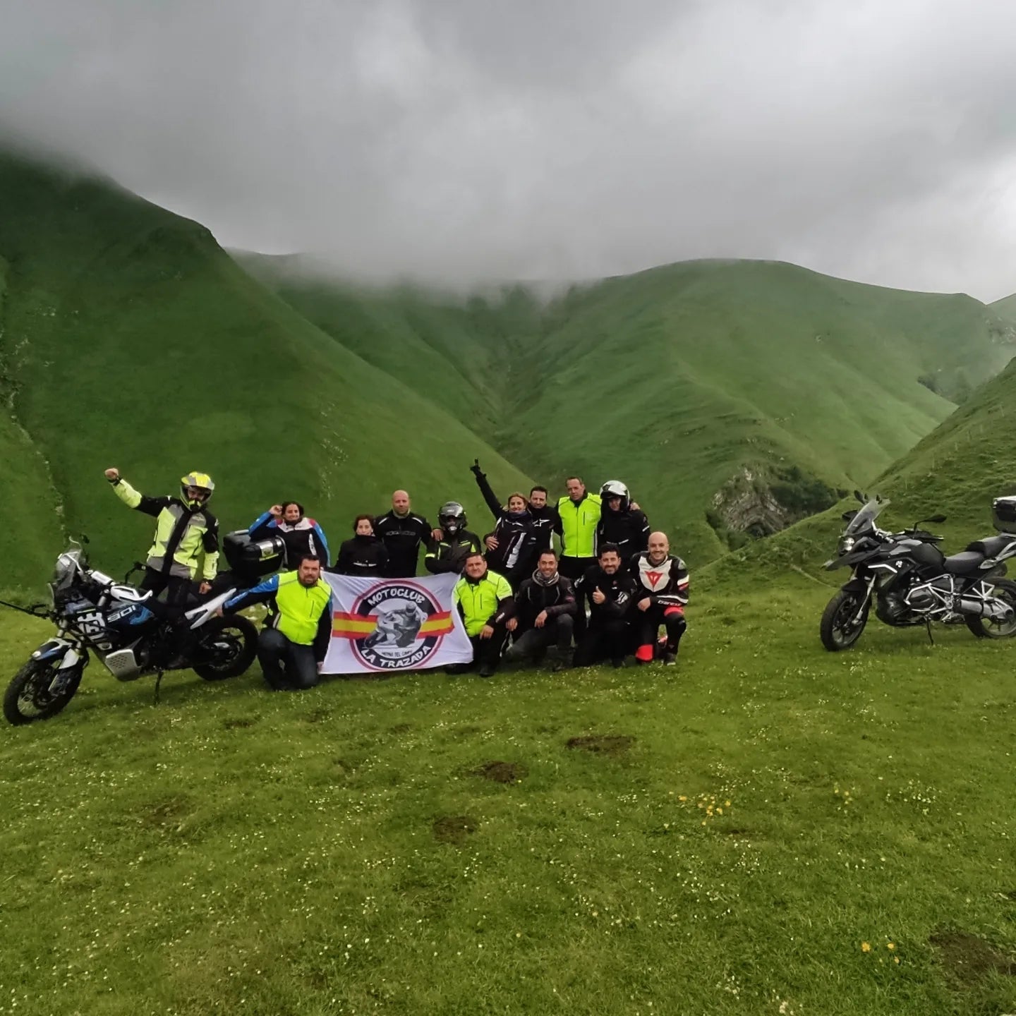 RUTAS PRIVADAS PARA MOTOCLUBS, QUEDADAS MOTERAS,GRUPOS…